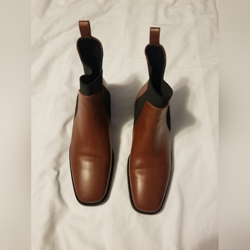 Everlane Brown Ankle Chelsea Boots - Picture 2 of 13